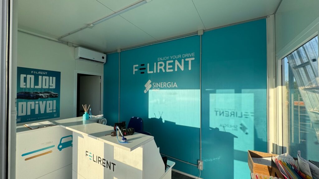 Allestimento interno con PVC murale per Felirent
