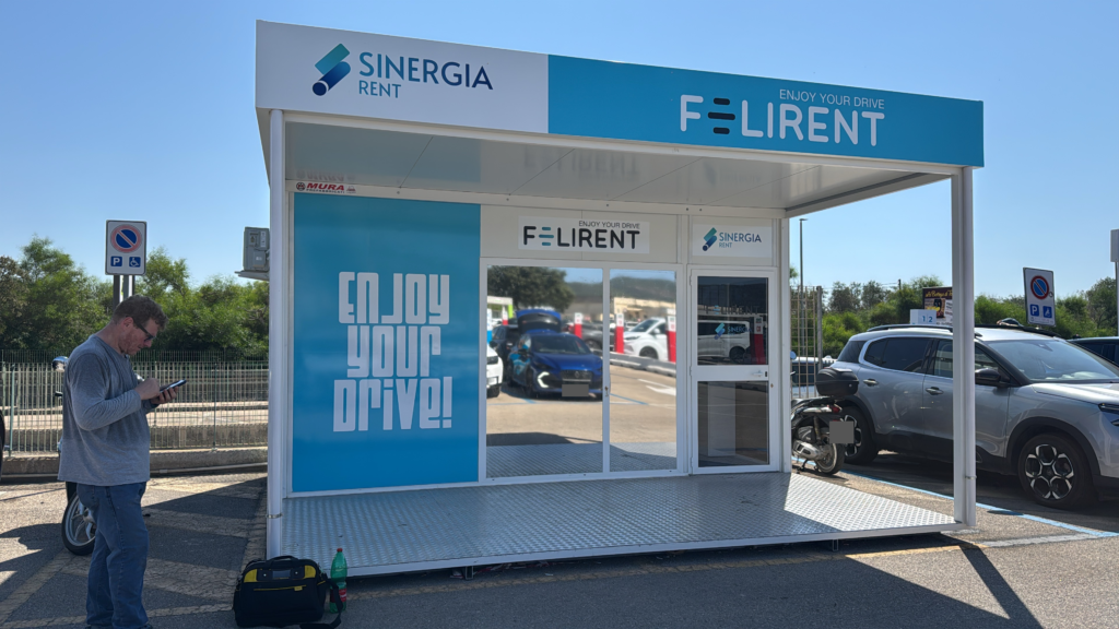 Pellicole specchianti Felirent all’Aeroporto di Alghero – vista 2