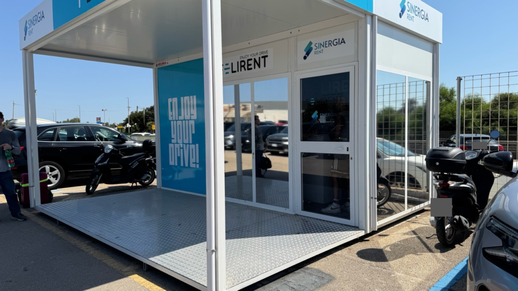 Pellicole specchianti Felirent all’Aeroporto di Alghero – vista 4