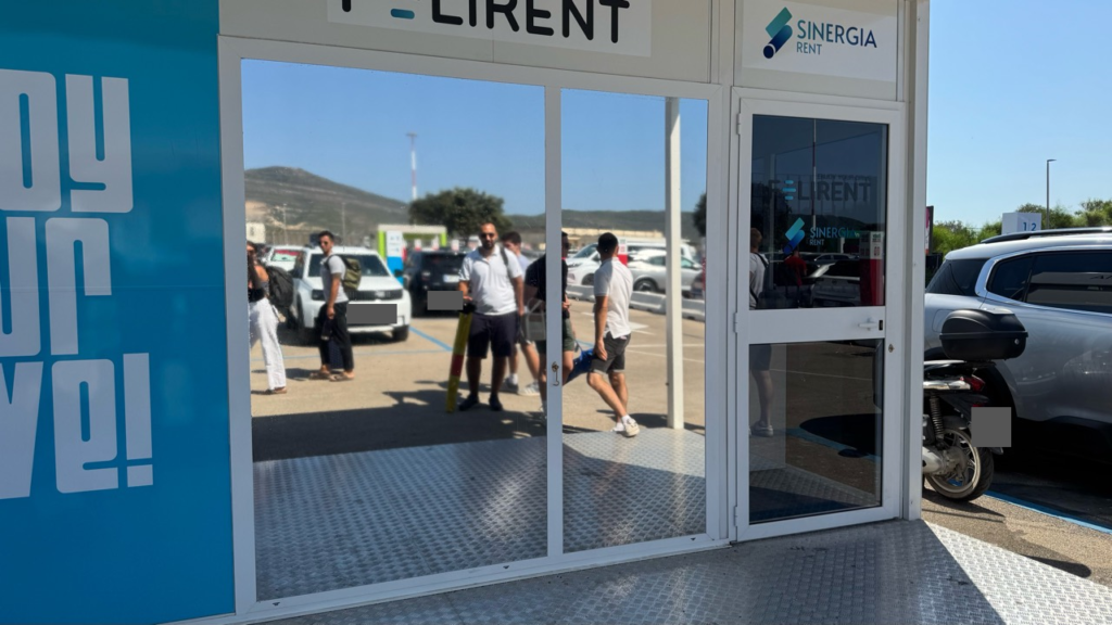 Pellicole specchianti Felirent all’Aeroporto di Alghero – vista 8