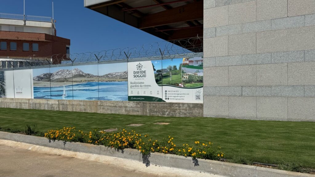 Pannelli per Davide Soggiu Giardini all’Aeroporto di Alghero – foto 2